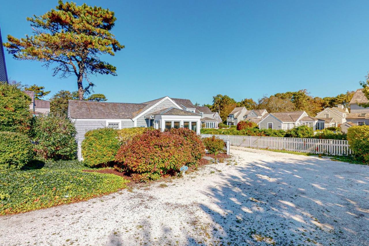 Ocean Point Oasis Villa Mashpee Exterior photo